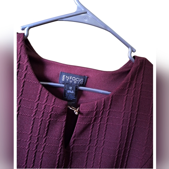 Burgundy Short Sleeve Dress Mark Enfocus Studio Size 12 From Women - Picture 5 of 5